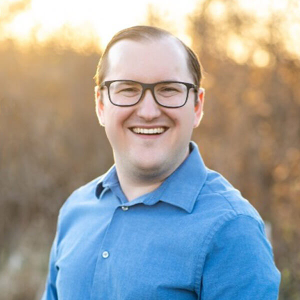 Headshot of Mark Elsesser.