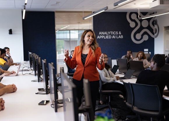 Analytics and applied ai lab